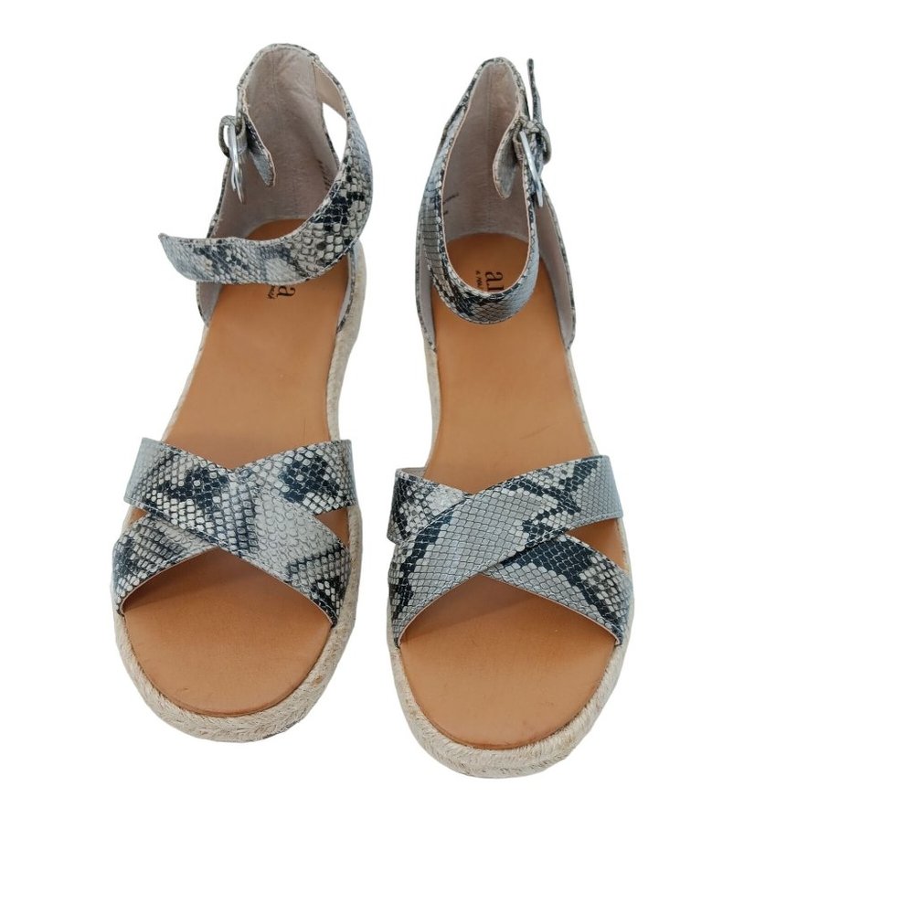 A.N.A GRAY BLAZE SNAKESKIN PRINT SANDALS SIZE 9M - Picture 1 of 16